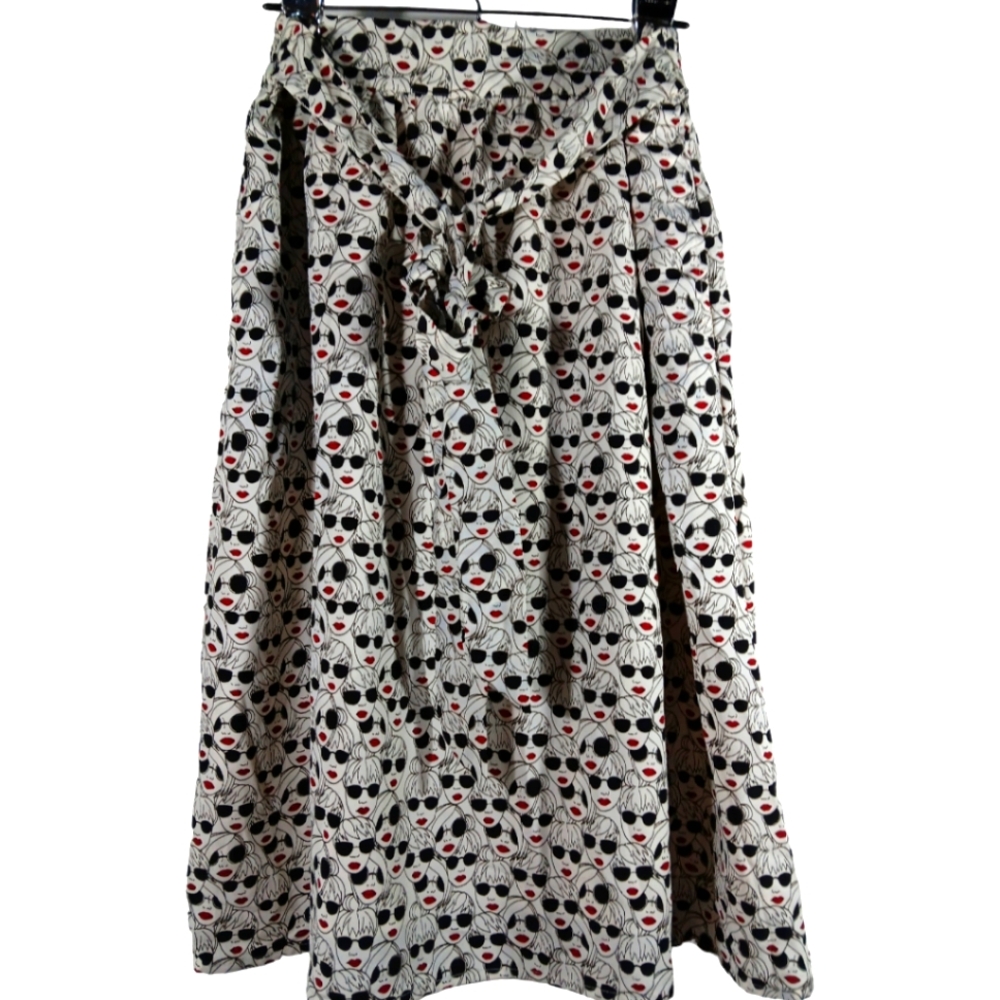 Porridge Sunglasses and Red Lipstick Flowy W/Pockets Skirt SZ Large